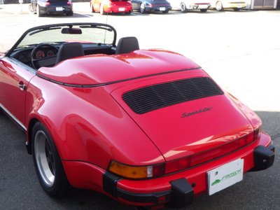 صورة 25 لـ 1989 Porsche 911