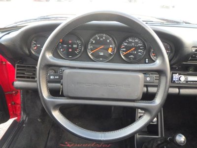 صورة 16 لـ 1989 Porsche 911