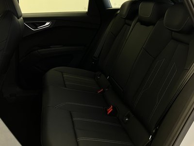 صورة مصغرة 109 لـ 2026 AUDI Q4 E-TRON
