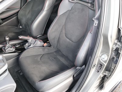 صورة 10 لـ 2023 Toyota GR COROLLA