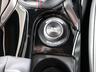 صورة 21 لـ 2023 Toyota GR COROLLA