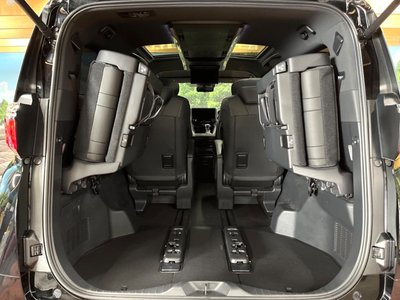 صورة 11 لـ 2025 Toyota ALPHARD