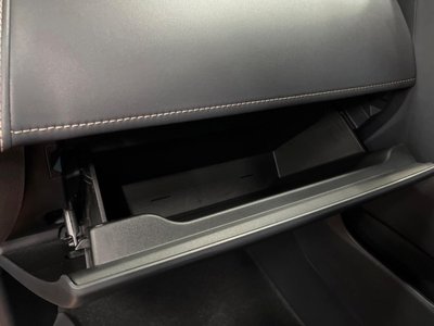 صورة 22 لـ 2025 Toyota ALPHARD