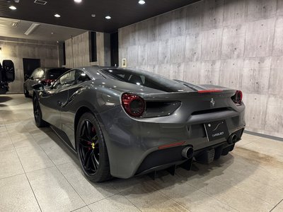 2016 Ferrari 488 GTB 照片 9