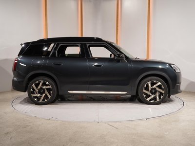 2024 MINI COOPER COUNTRYMAN photo 25