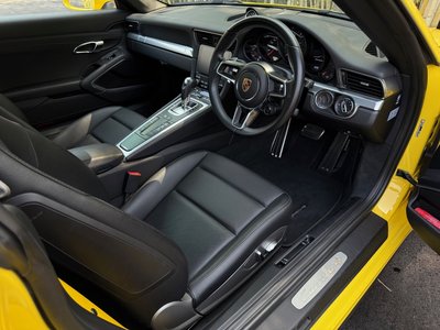 2016 Porsche 911 — миниатюра 7
