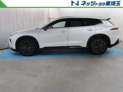 2025 Toyota CROWN ESTATE photo 6