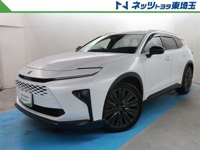 2025 Toyota CROWN ESTATE photo 1