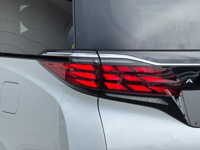 2025 Toyota ALPHARD 照片 25