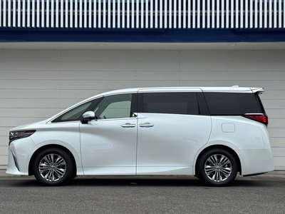 2025 Toyota ALPHARD 照片 8