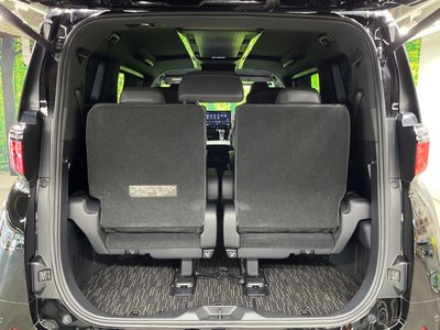 2023 Toyota ALPHARD — фото 11