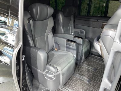 2023 Toyota ALPHARD — фото 9