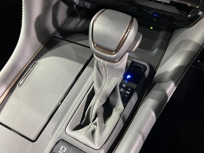 2023 Toyota ALPHARD — фото 42