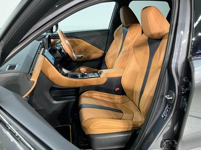 2025 Lexus LBX thumbnail 9