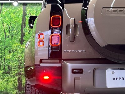 2025 LAND Rover DEFENDER thumbnail 29