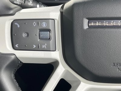 2025 LAND Rover DEFENDER thumbnail 33