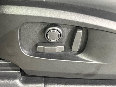 2025 LAND Rover DEFENDER thumbnail 57