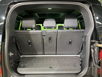 2025 LAND Rover DEFENDER thumbnail 68