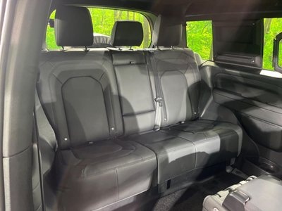 2025 LAND Rover DEFENDER photo 16