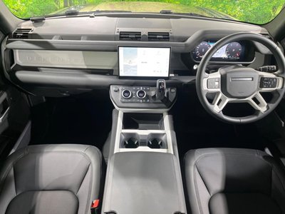 2025 LAND Rover DEFENDER photo 2