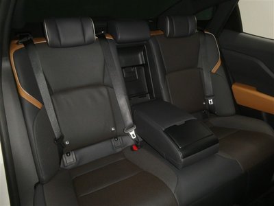 صورة 21 لـ 2023 Toyota CROWN CROSSOVER