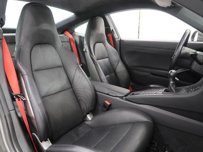2013 Porsche 911 thumbnail 32
