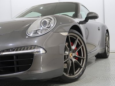 2013 Porsche 911 thumbnail 25