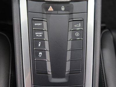 2013 Porsche 911 thumbnail 44