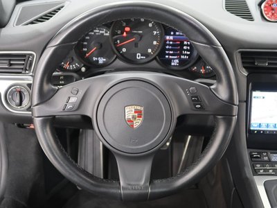 2013 Porsche 911 thumbnail 22