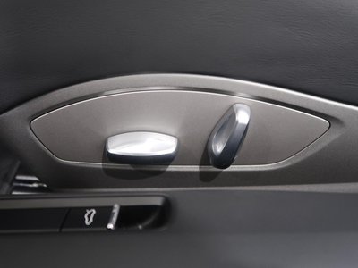 2013 Porsche 911 thumbnail 33