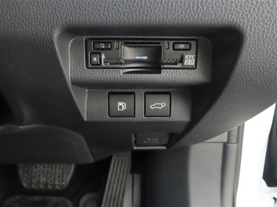 2026 Toyota CROWN ESTATE thumbnail 25