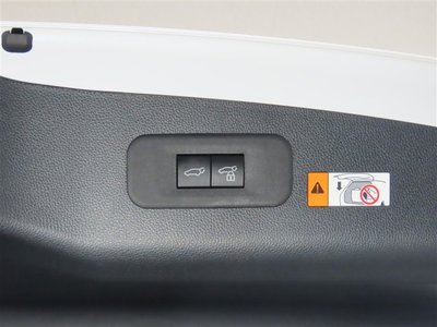 2026 Toyota CROWN ESTATE thumbnail 27