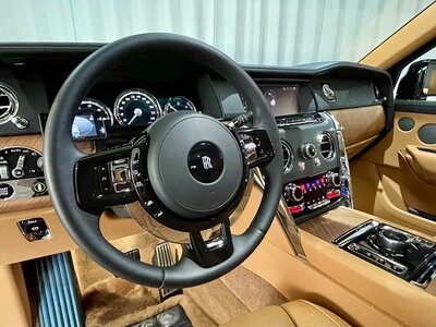 2020 ROLLS-ROYCE CULLINAN — миниатюра 15