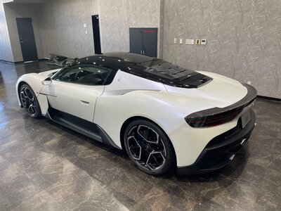 2022 Maserati MC20 photo 8