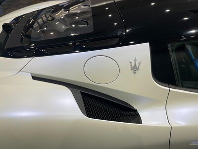 2022 Maserati MC20 photo 9