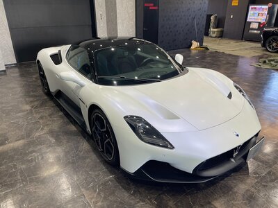 2022 Maserati MC20 photo 15