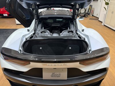 2022 Maserati MC20 photo 17