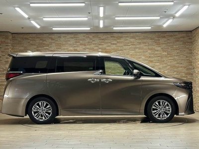 2025 Toyota ALPHARD — фото 18