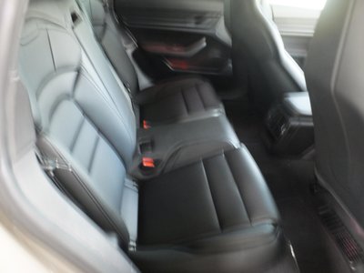 صورة مصغرة 28 لـ 2024 Porsche TAYCAN