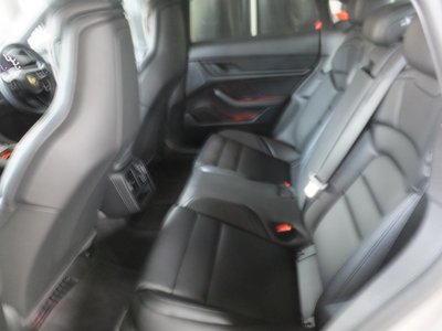 صورة مصغرة 24 لـ 2024 Porsche TAYCAN