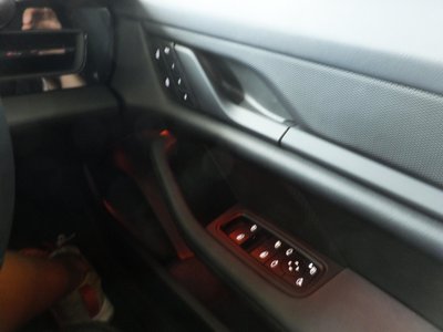 صورة مصغرة 38 لـ 2024 Porsche TAYCAN