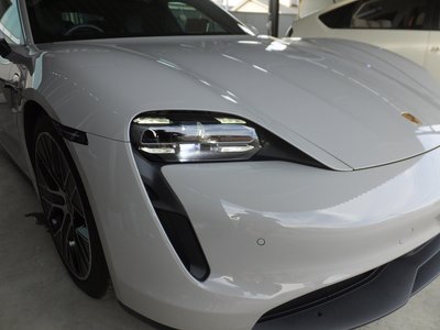 صورة مصغرة 16 لـ 2024 Porsche TAYCAN