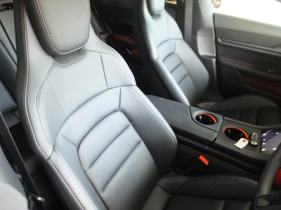 صورة مصغرة 30 لـ 2024 Porsche TAYCAN
