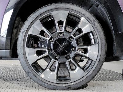2025 BMW XM thumbnail 74