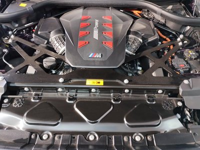 2025 BMW XM thumbnail 12