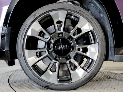 2025 BMW XM thumbnail 73