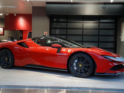 2023 Ferrari SF90 STRADALE — фото 2
