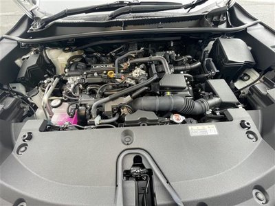 صورة 42 لـ 2024 Lexus LBX