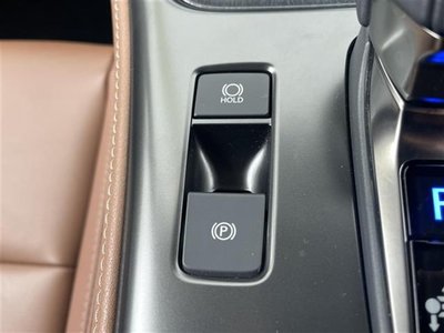 صورة 16 لـ 2024 Lexus LBX