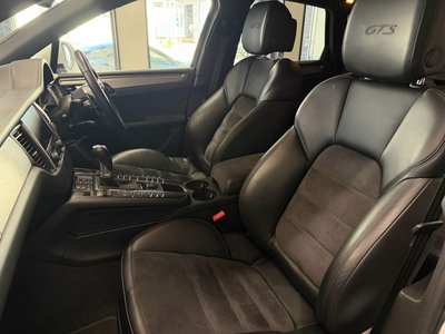 2017 Porsche MACAN — миниатюра 82